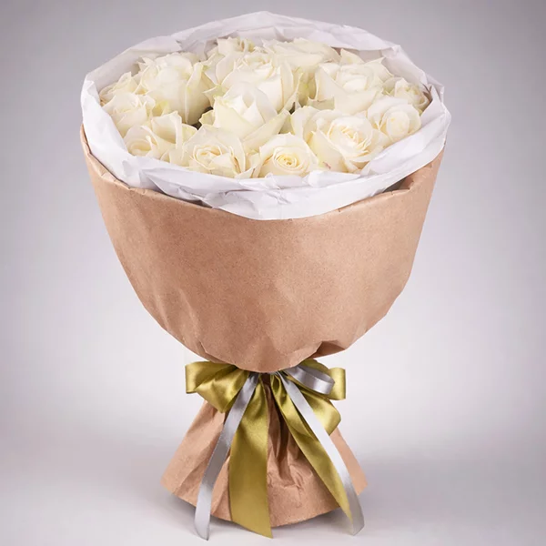 Изящность – букет из белых роз